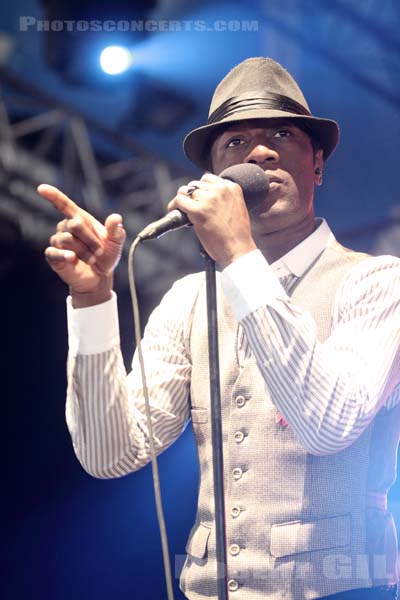 ALOE BLACC - 2011-06-26 - PARIS - Hippodrome de Longchamp - 